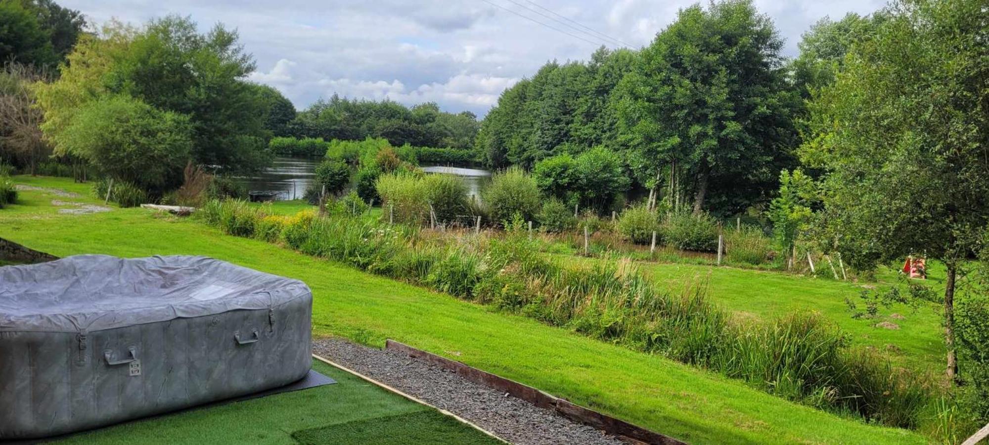 Gite De L Etang Du Planchon Balledent Exterior foto